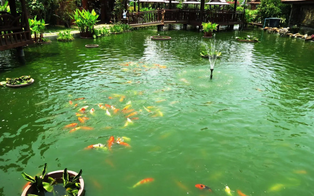 Pongsin Resort and Restaurant