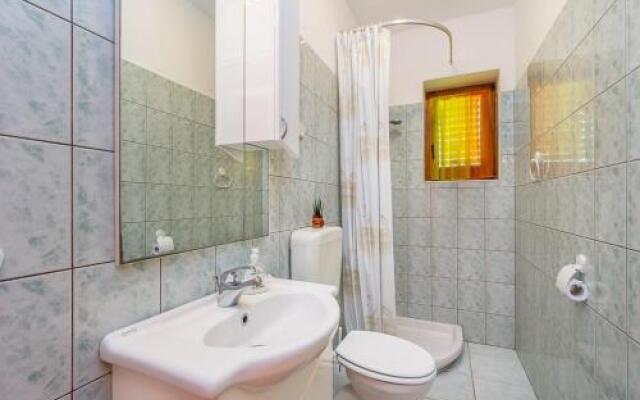 Apartments Mirna