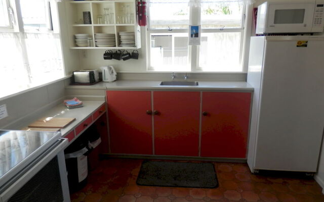 Pukenui Lodge Motel & Hostel/Backpackers