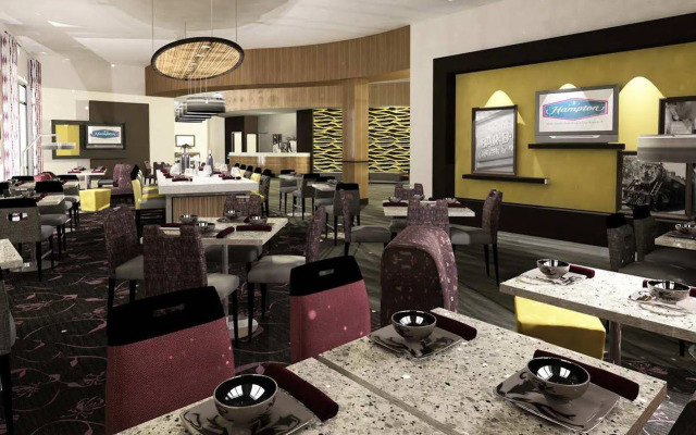 Hampton Inn & Suites Raleigh Downtown