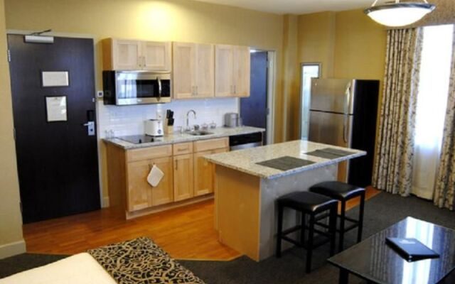 The Parker Inn and Suites