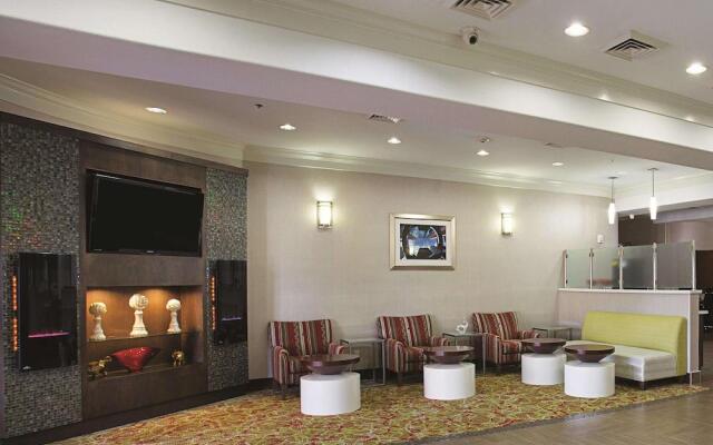 La Quinta Inn  Suites by Wyndham Houston Channelview
