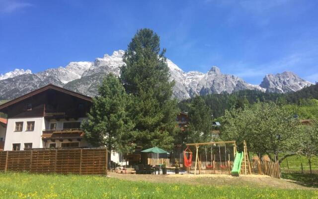 Familienbauernhof - Leogang Apartments Weissbacher