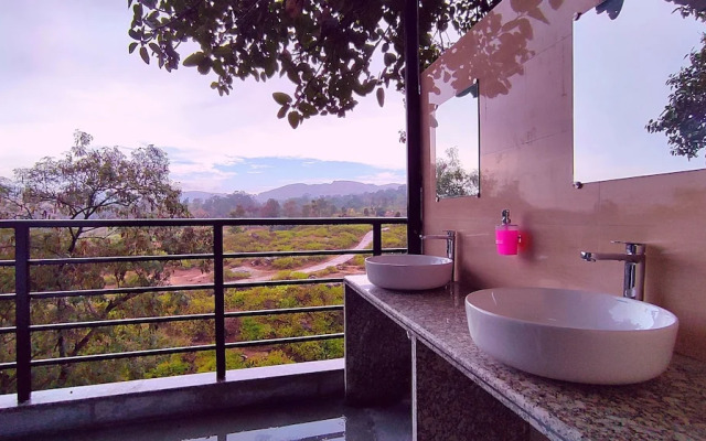 Takhat Villa by ShriGo Hotels