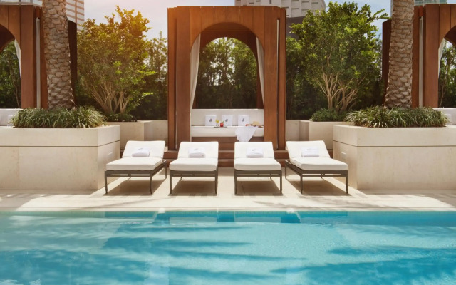 SLS LUX Brickell