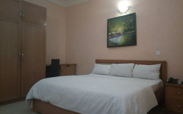 Allen Suites