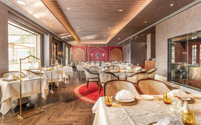 Radisson Collection Hotel & Spa, Riverfront Srinagar