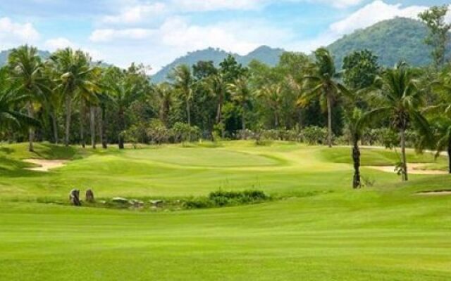 Majestic Creek Golf Club & Resort