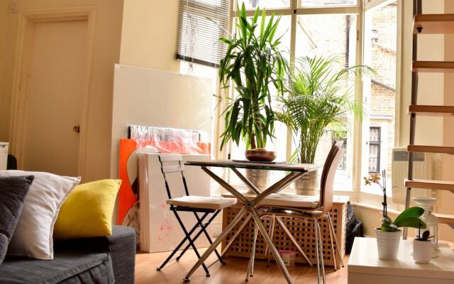 Charming Studio Apartment in Kensington