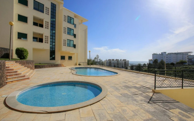 Atlantic Ocean Pool Apartment