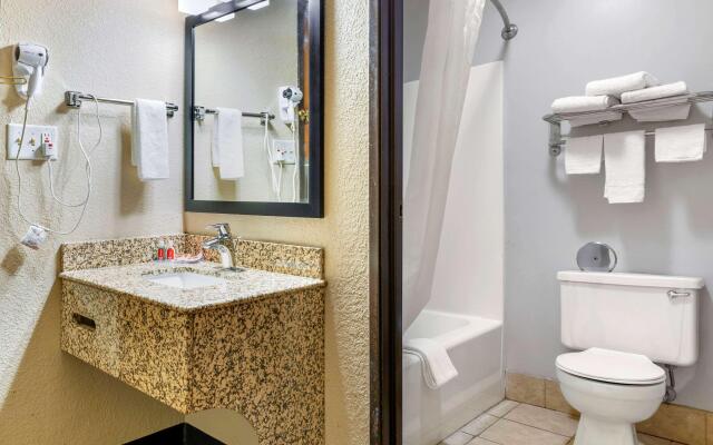 Econo Lodge La Crosse