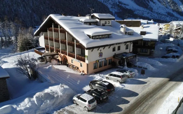Hotel Alpina
