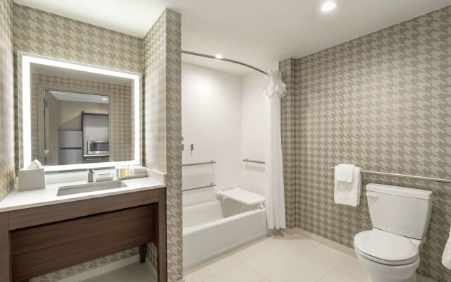 Home2 Suites By Hilton Woodland Hills