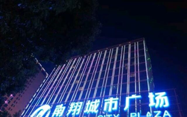 Mango Hotel