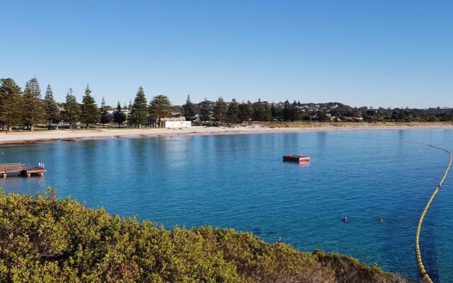 Park Avenue Holiday Units