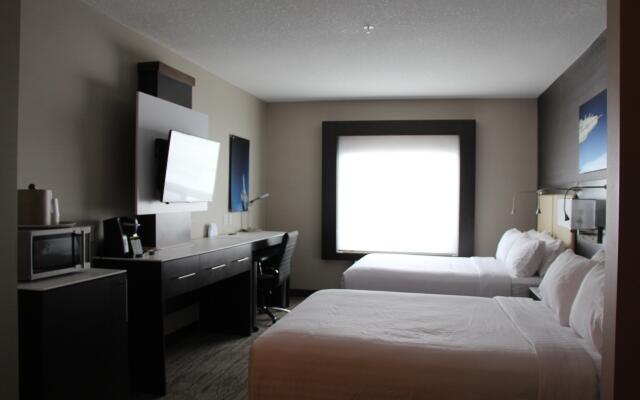 Holiday Inn Express & Suites Cold Lake by IHG