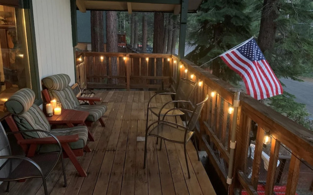 Cherry Hills Cabin - Sleeps 6, No Pets, Family Fun!