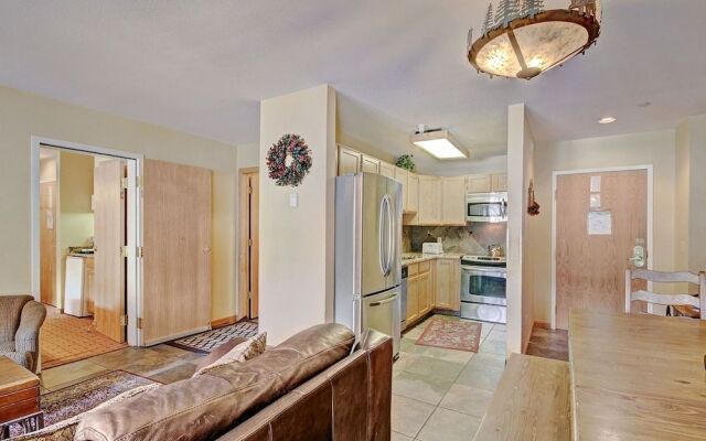 River Mnt Lodge W105D