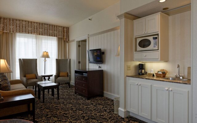 Gaslamp Plaza Suites