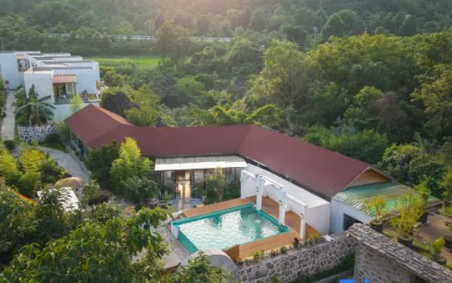 Huangguoshu Wolongshan Yin·Single-family Garden Homestay