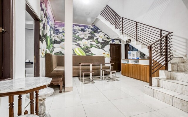 Homey Residence