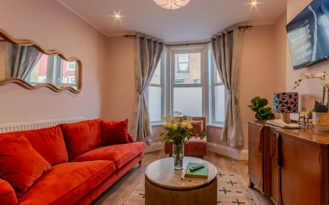 Cosy Margate Getaway Sleeps 5 By Adliv