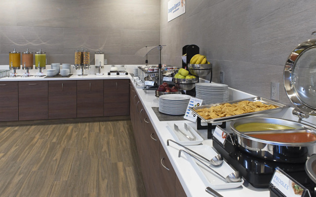 Holiday Inn Express Mexico - Toreo by IHG