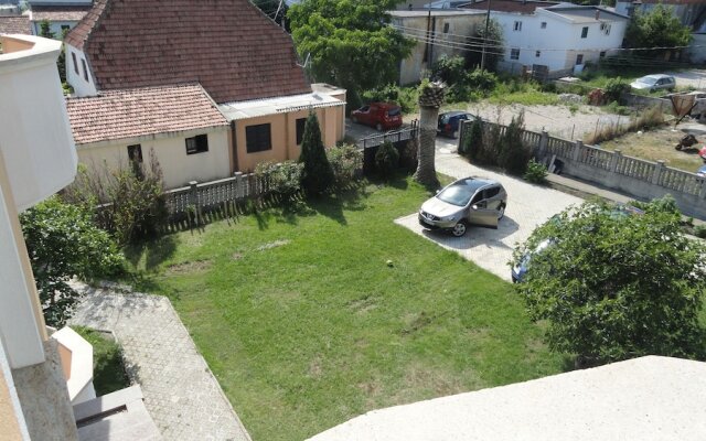 Apartment Pucurica II