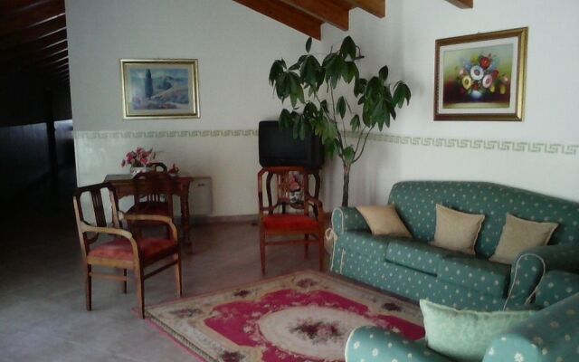 Azienda Agrituristica Parmenide