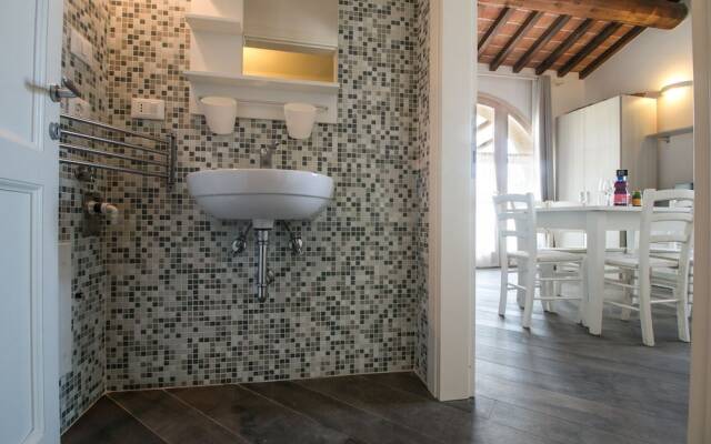 Appartamento Palazzeta With Pool, Near the Sea