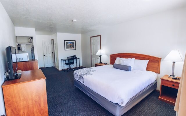 Austin's Chuckwagon Lodge