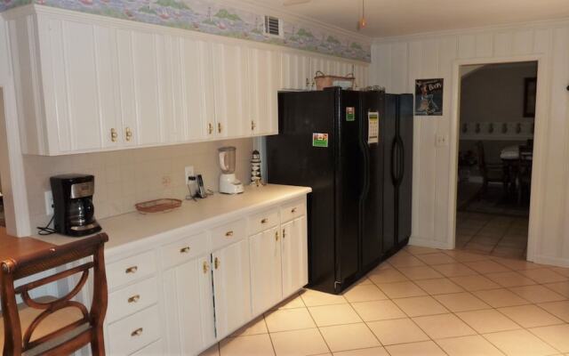 Blackbeards Hideaway by Jekyll Realty