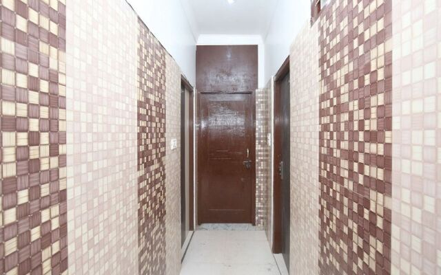 OYO 24333 Hotel Sartaj Inn