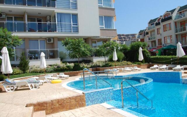 Sineva Del Sol Apartments