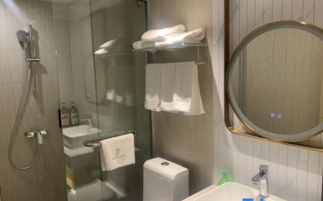 Yilu Xingcheng Hotel