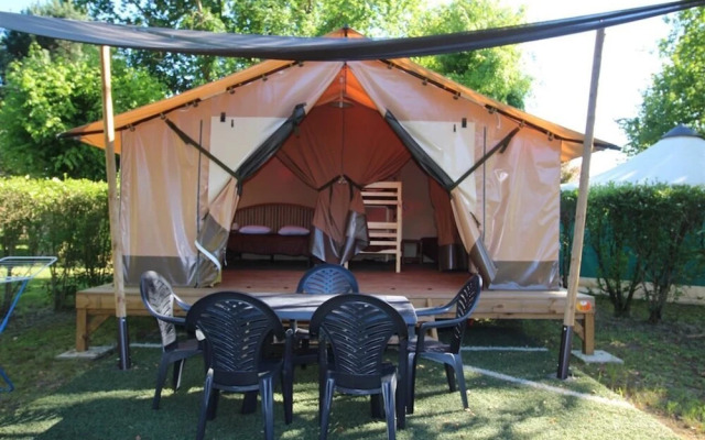Camping de La Sole Lodge