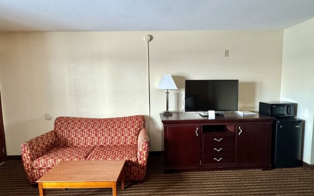 Scottish Inns & Suites Eau Claire