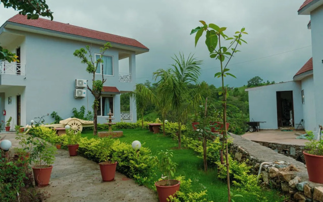 The Sky Imperial Pavoreal Jungle Resort