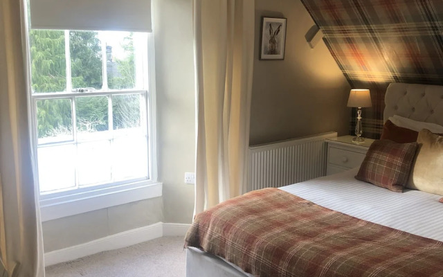 White Lodge Hotel