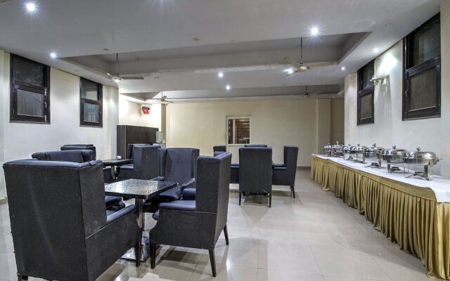 OYO 2807 Hotel Crosswinds Residency
