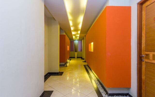 RedDoorz Plus @ Padma Utara 3