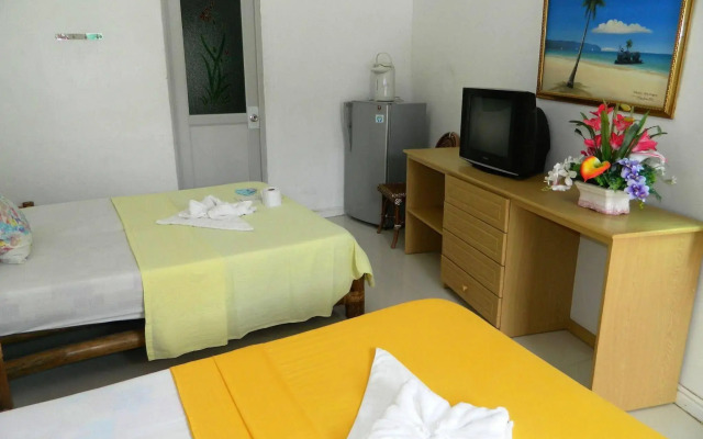 Alla Luna Rossa Beach Hotel