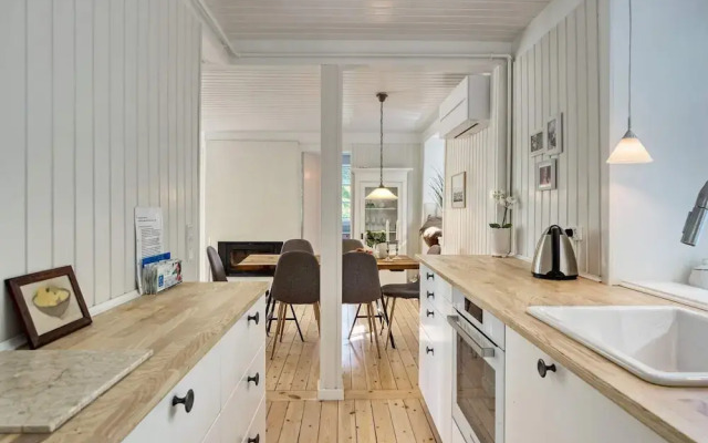 6 Person Holiday Home in Melby