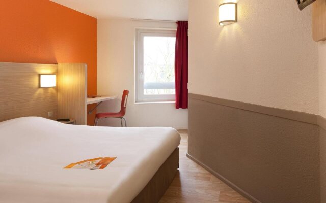 hotelF1 Cergy