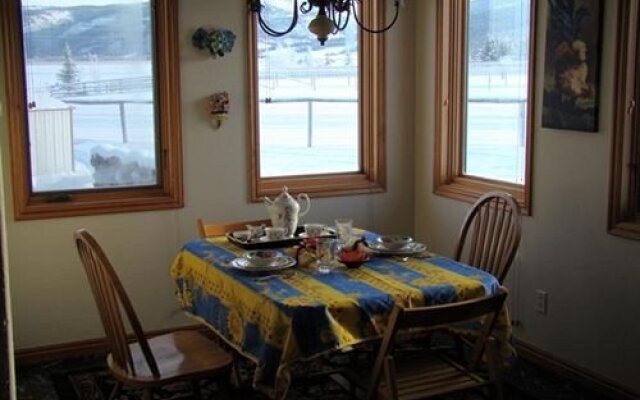Morley's Acres Farm and Bed & Breakfast