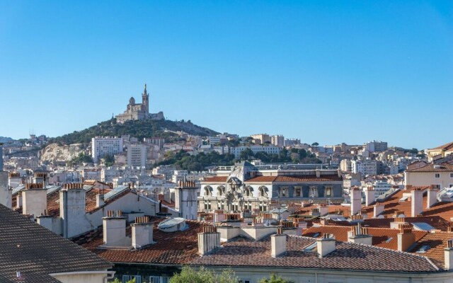 Rare - Nice Loft on the Rooftops of Marseille!