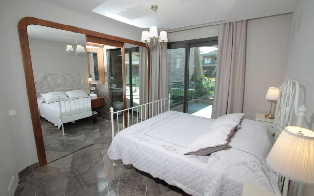 Retron Residence
