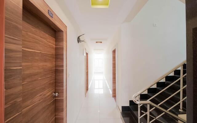 OYO 78730 Navya Grand Lodge