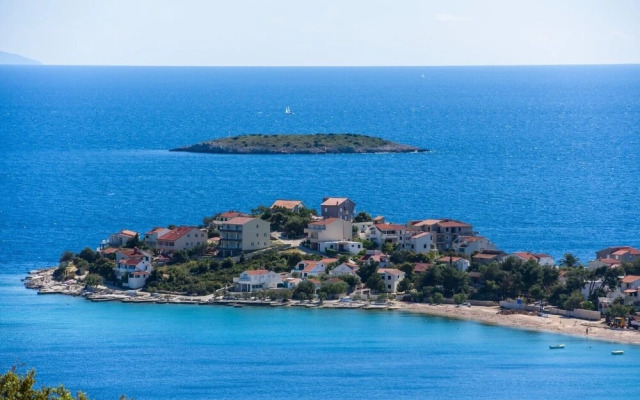 Stipe - 25m From the sea - A1