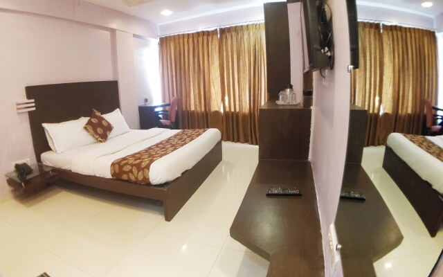 Hotel Kamran Residency - Near US Embassy